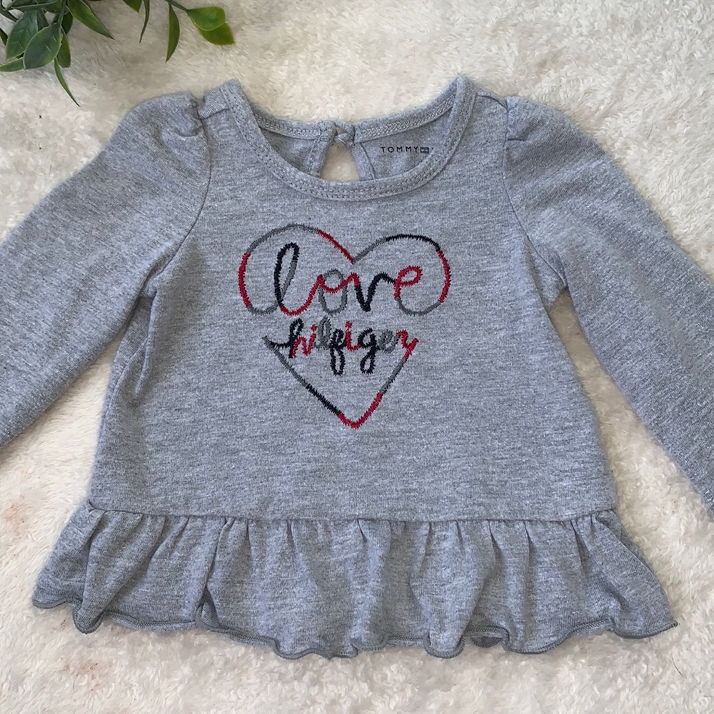 Tommy Hilfiger 3-6M Gray Logo Top EUC Baby Girl